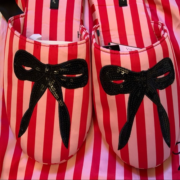 Victoria’s Secret Striped Slippers NWT 7-8 Medium - Picture 4 of 9